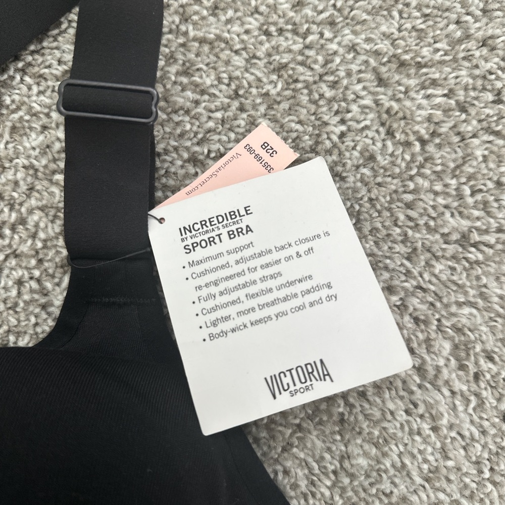 Incredible by Victoria’s Secret Women's Black Racerback Sports Bra - Picture 4 of 9